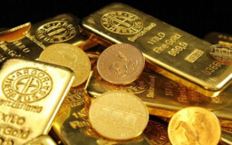 Эксперт Разуваев научил россиян зарабатывать на дорожающем золоте